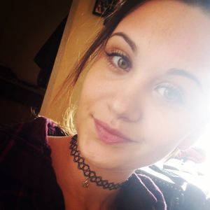 Meet your Posher, Mia